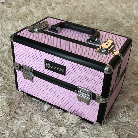 BH Cosmetics Other - FREE GIFT + Pink makeup train case